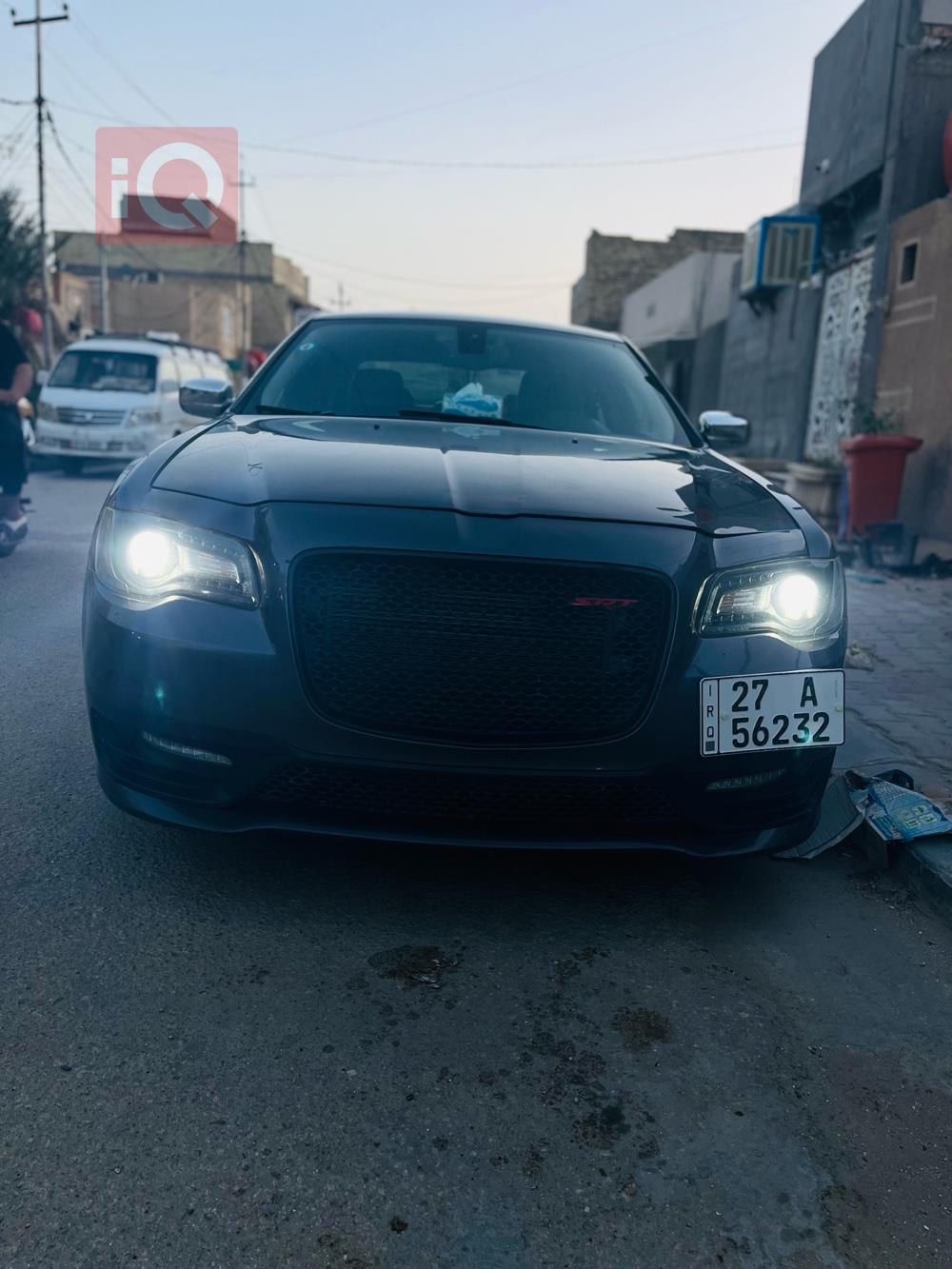 کرایسلەر 300